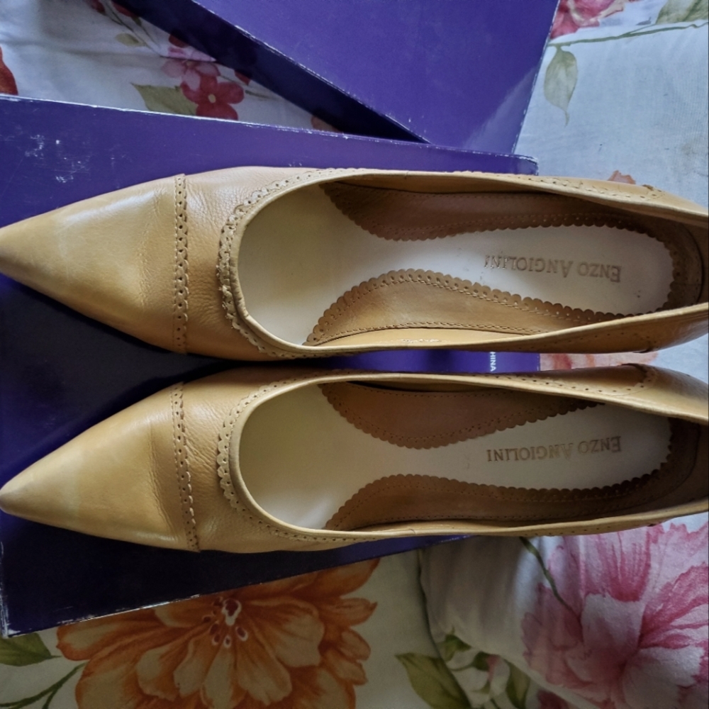 Enzo Angiolini Pumps